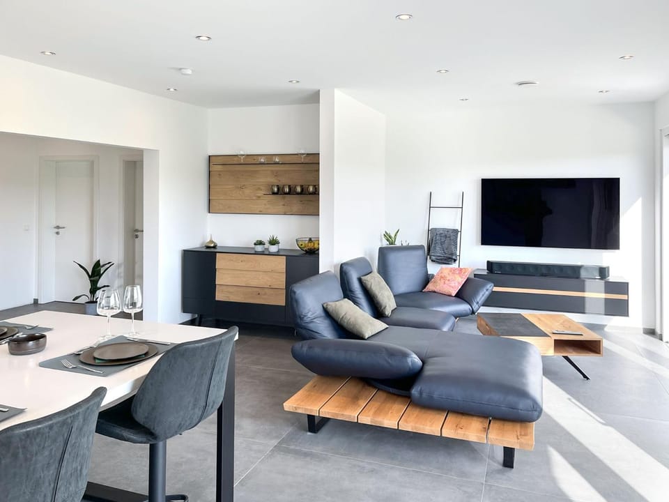TV and multimedia, Living room