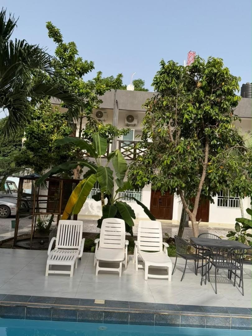 Queen Zee Boutique Apartments Bed and Breakfast in Africa