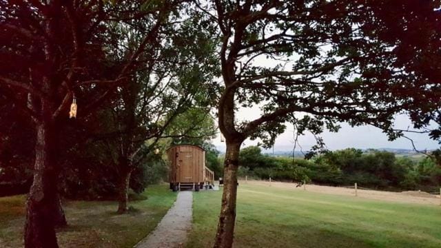 Hare's Hut House in England
