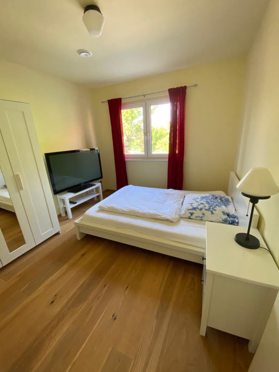 Schönes Privatzimmer Region Hannover Vacation rental in Lower Saxony, Germany