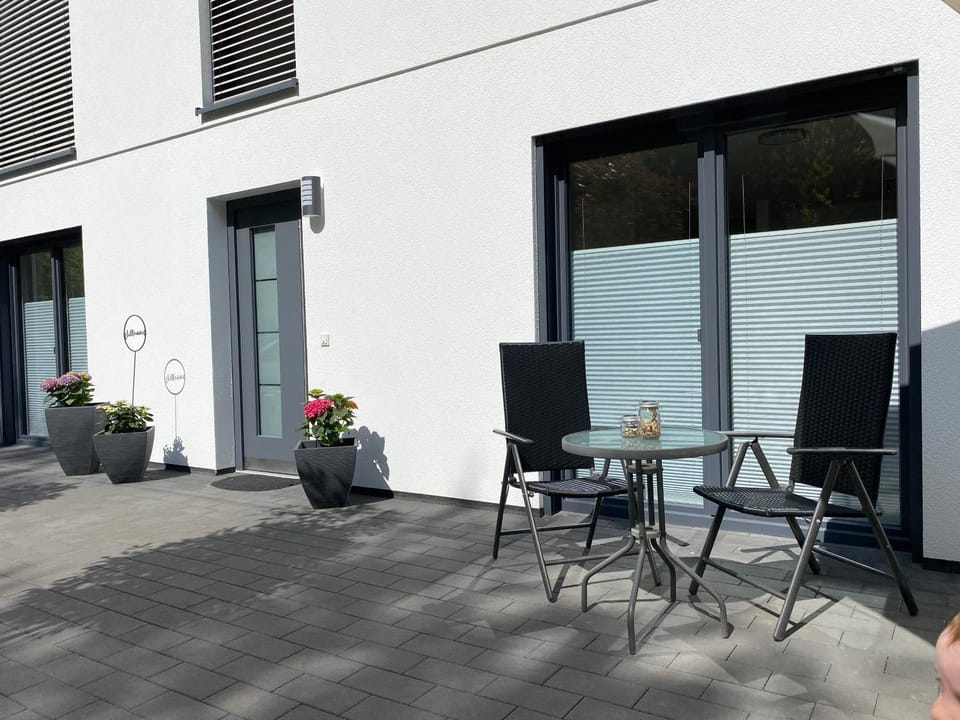 Facade/entrance, View (from property/room), Balcony/Terrace, Seating area