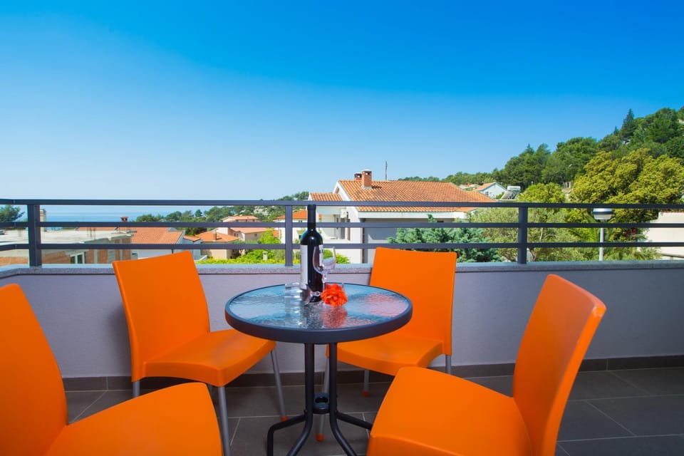 Day, Natural landscape, View (from property/room), Balcony/Terrace, Seating area