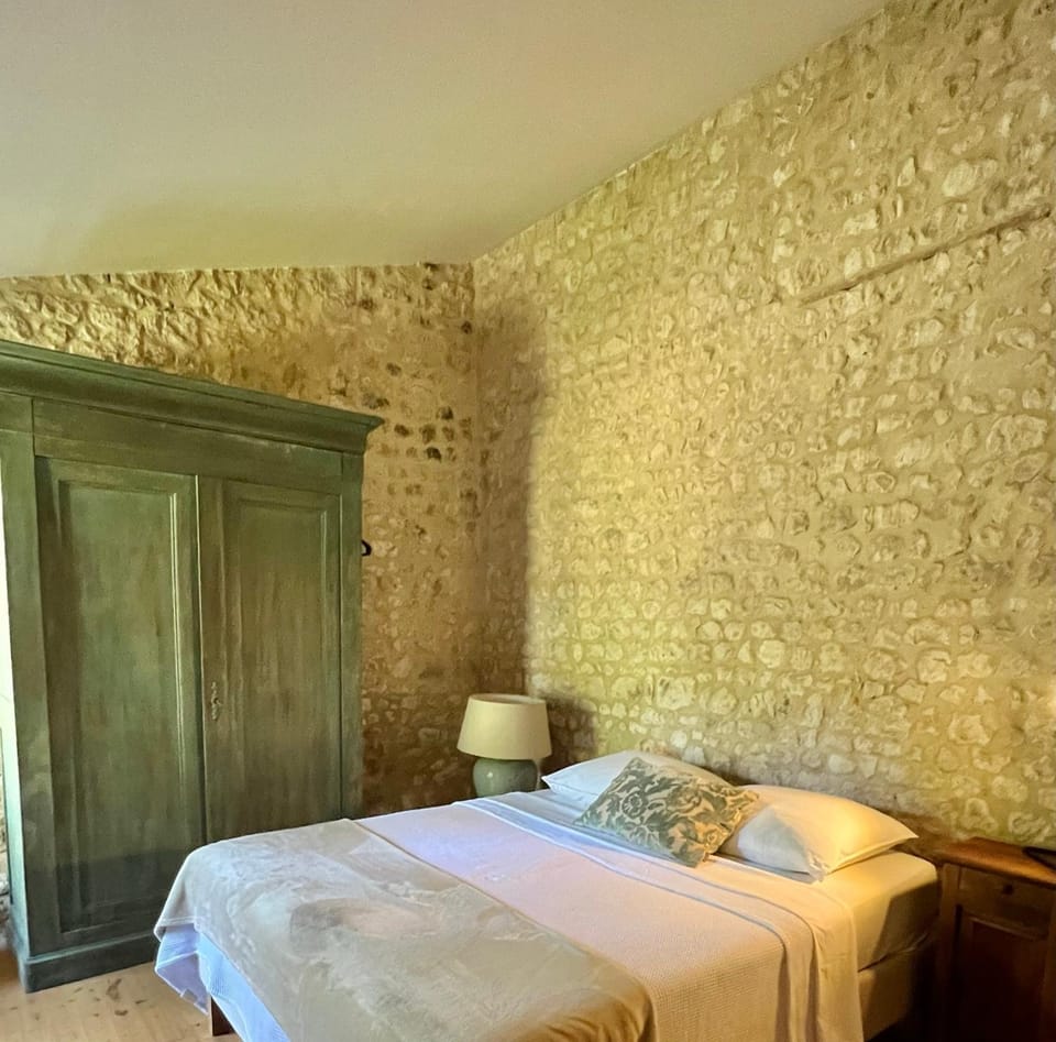 A l'ombre du Tilleul Bed and Breakfast in Nouvelle-Aquitaine