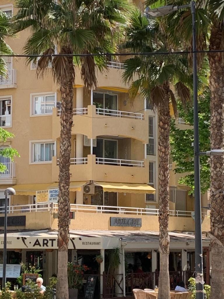Property building, Restaurant/places to eat, View (from property/room), Balcony/Terrace