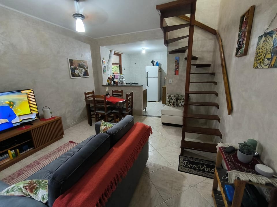 Flat Gorlaes House in Araruama