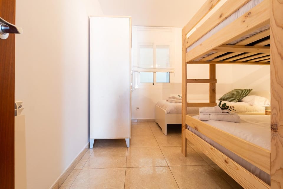 Apartamento con gran patio y excelente ubicación! Apartment in Mataró