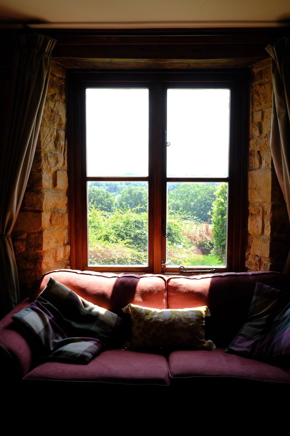 Living room, Garden view