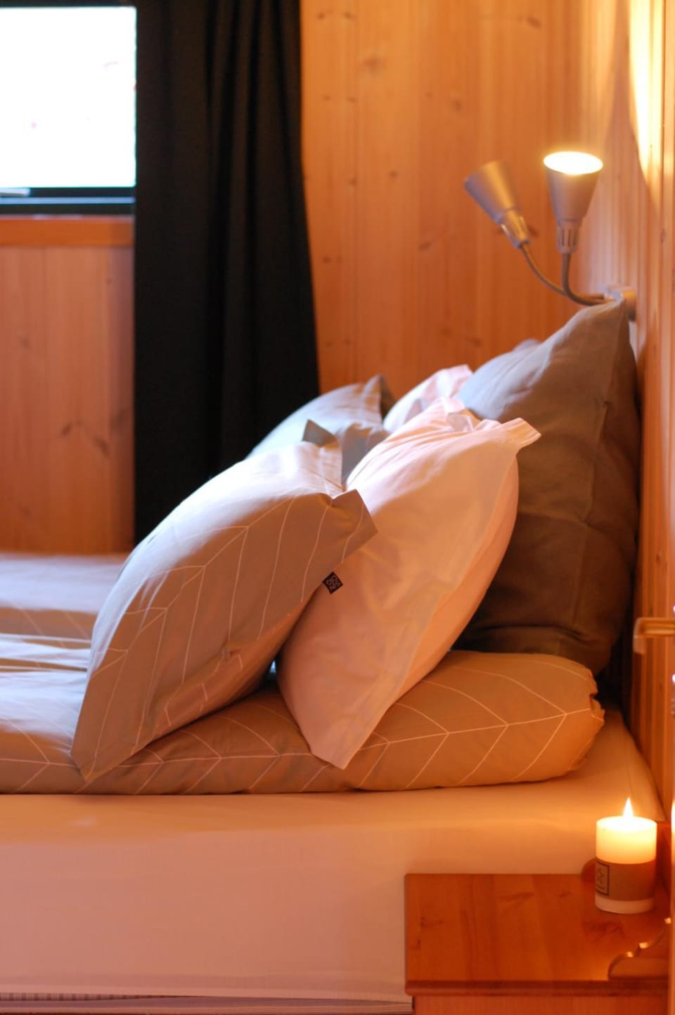 Bed, Night, Bedroom