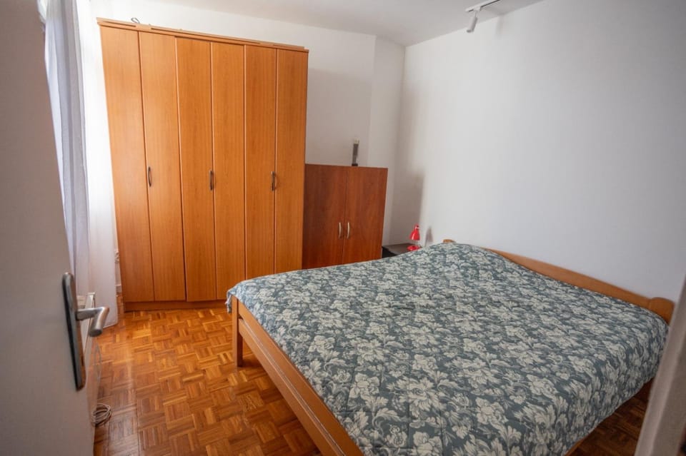 Bed, Bedroom, wardrobe