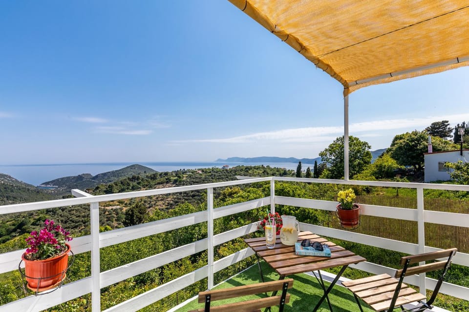 Day, View (from property/room), Balcony/Terrace, Dining area, Sea view