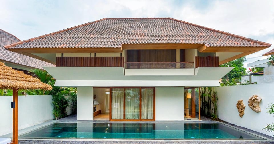 Property building, Pool view, Swimming pool