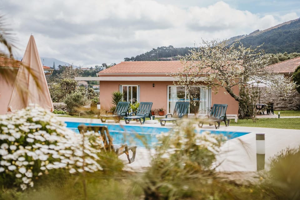Property building, Garden, Swimming pool