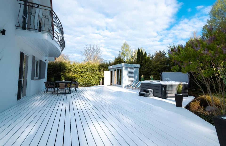 Patio, Facade/entrance, Sauna, Balcony/Terrace, Spa and wellness centre/facilities