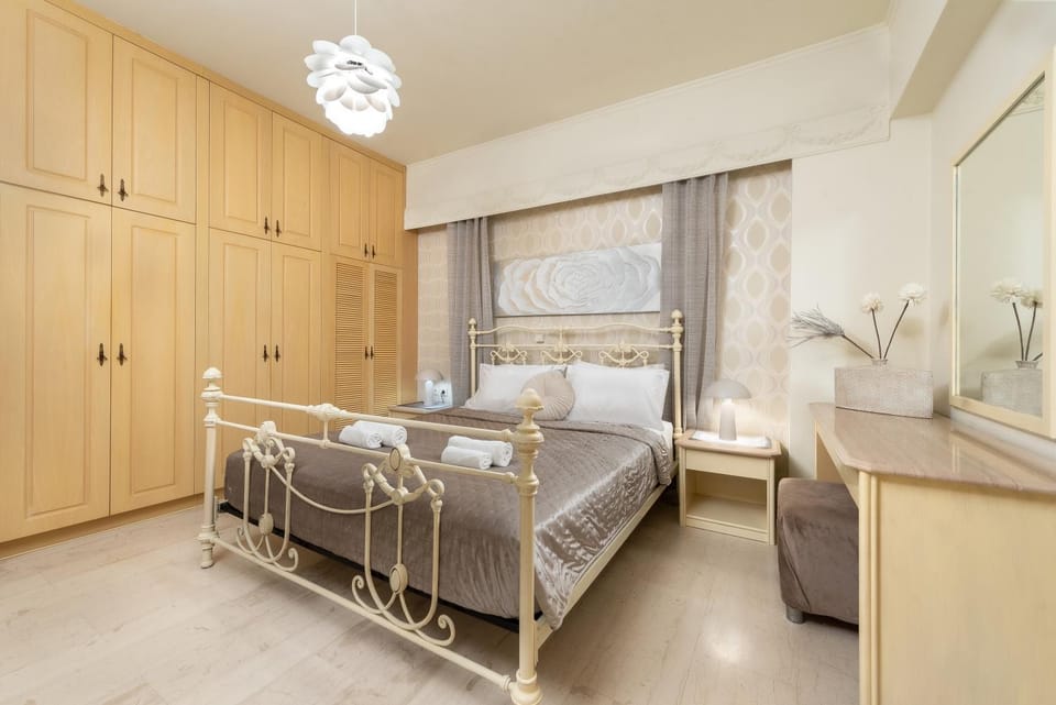 Bed, Photo of the whole room, Bedroom, wardrobe