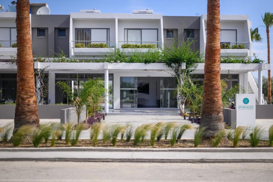 Facade/entrance, Property logo or sign