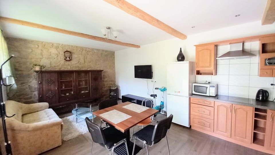 Property building, Communal lounge/ TV room, Living room, kitchen