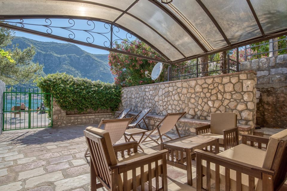 Patio, Balcony/Terrace