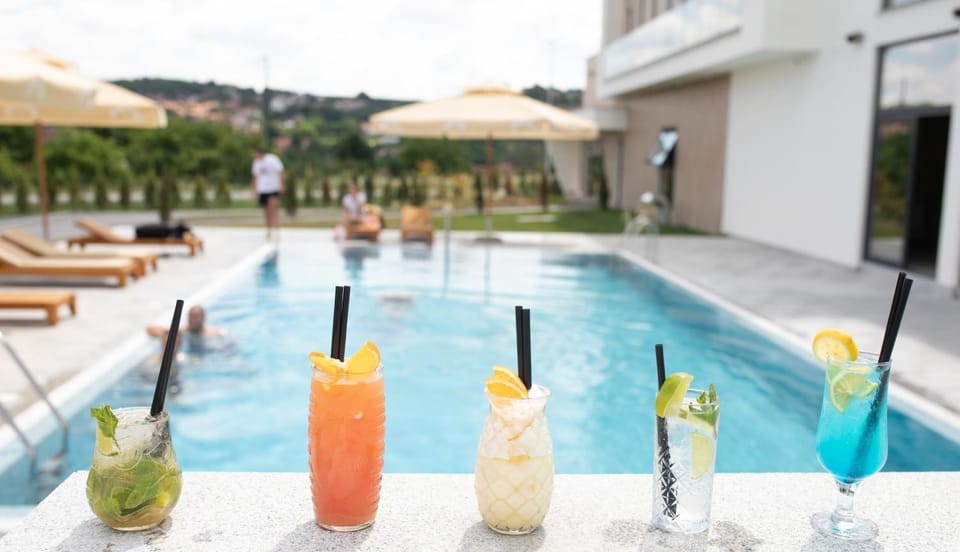 Patio, Day, Pool view, Swimming pool, Drinks, sunbed