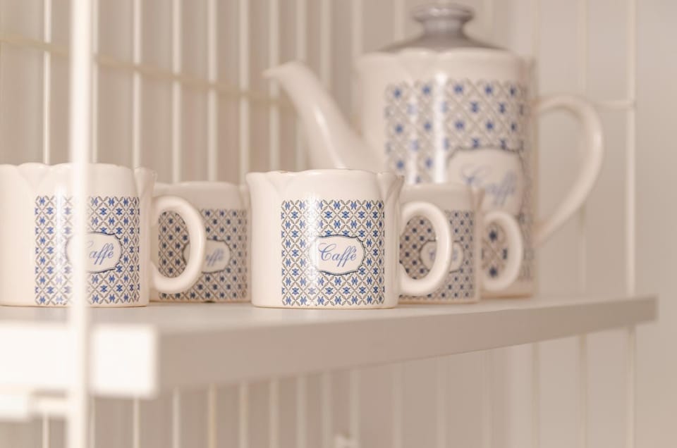 hair dresser, hair dresser