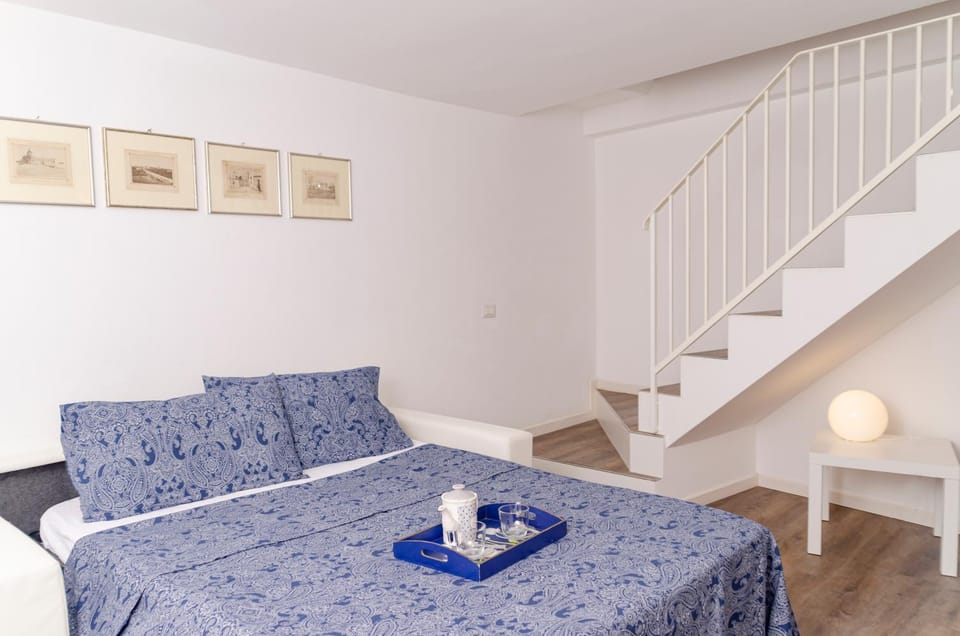 Other, Bedroom, Breakfast, locker