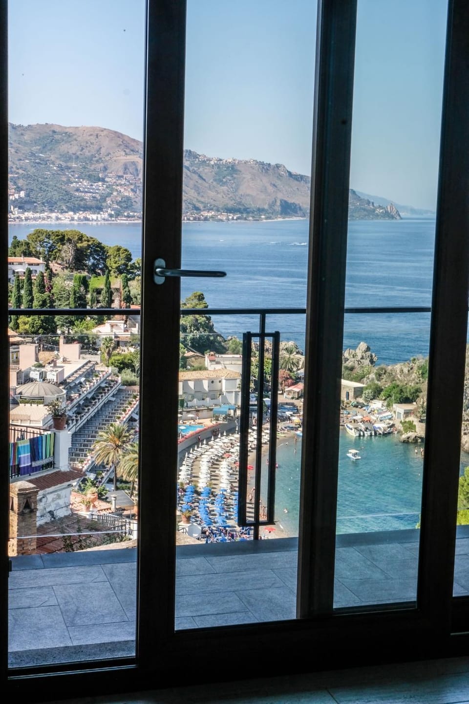 Isola Bella Luxury View Apartment in Sicily