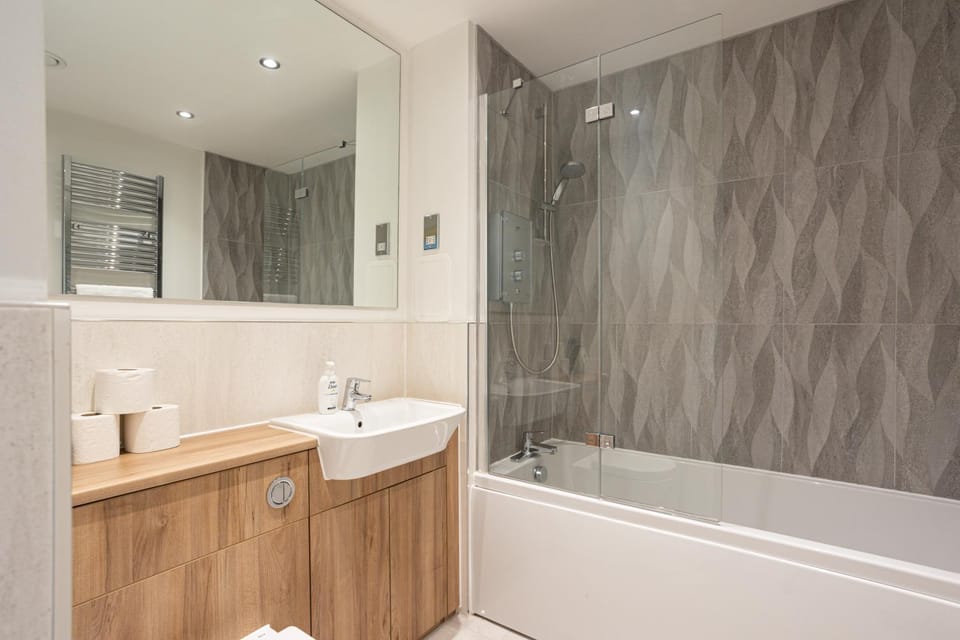 Shower, Bathroom, Bath