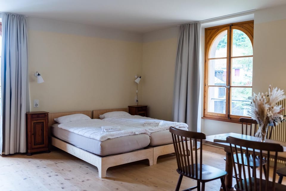Grand Hotel du Cervin - Auberge de jeunesse et spa Hostel in Canton of Valais
