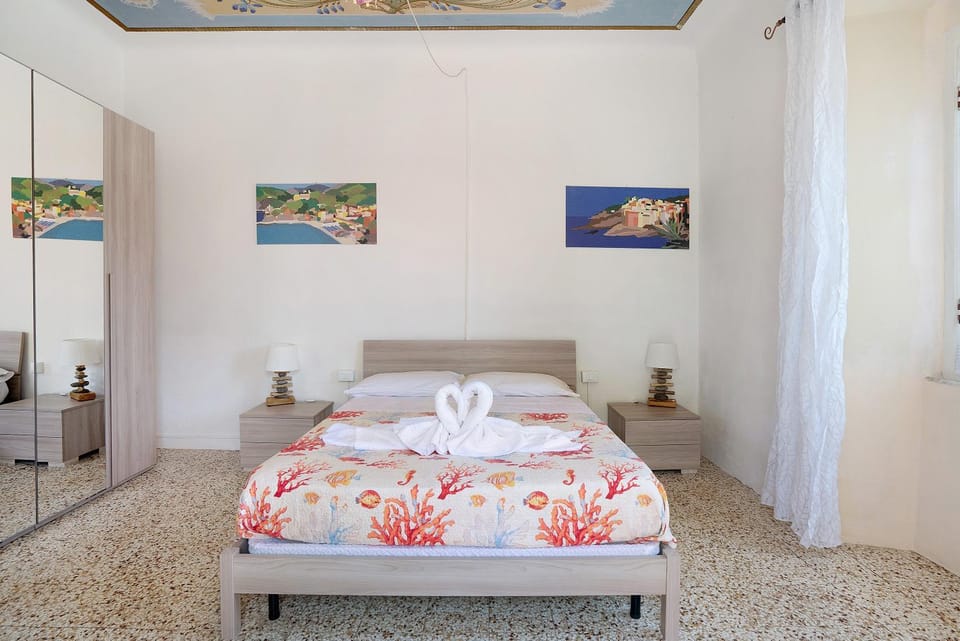 Living room, Bedroom