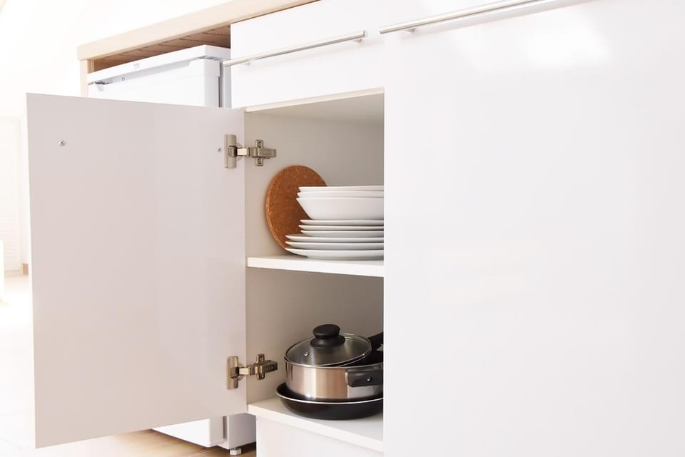 Kitchen or kitchenette, kitchen