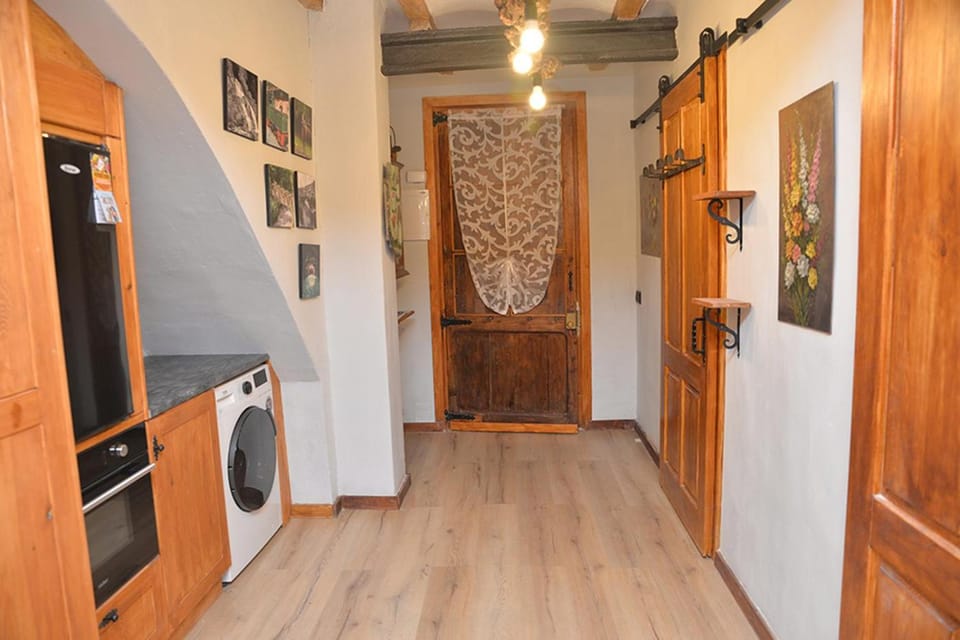 Kitchen or kitchenette, Lobby or reception