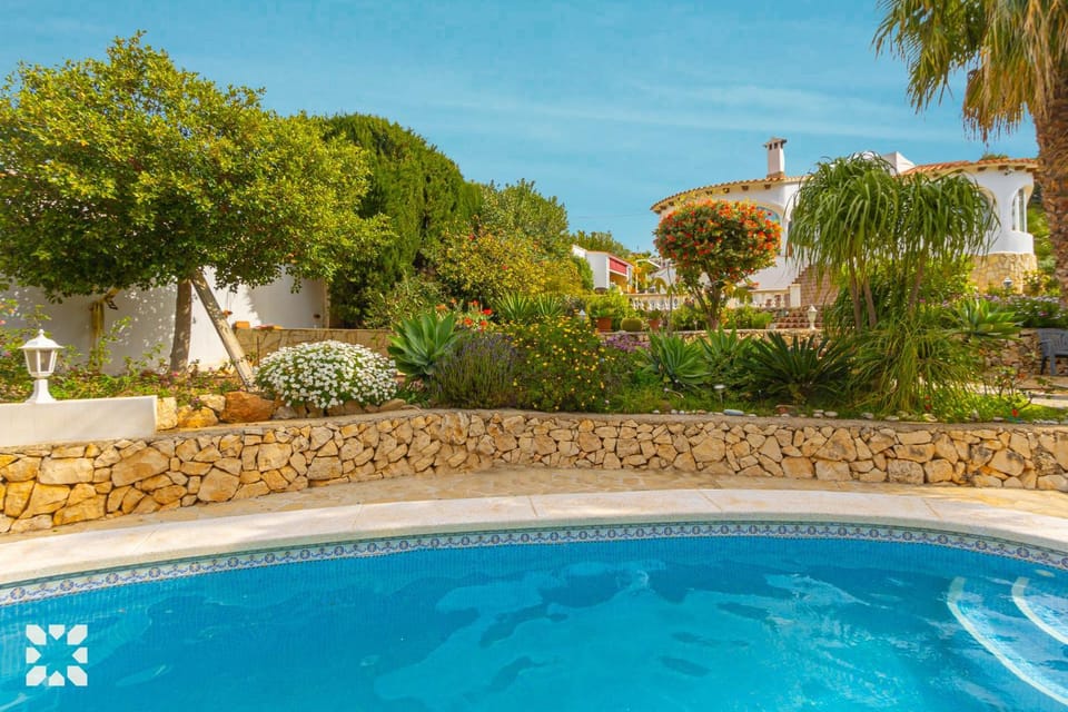 Spring, Day, Garden, Garden view, Pool view, Swimming pool