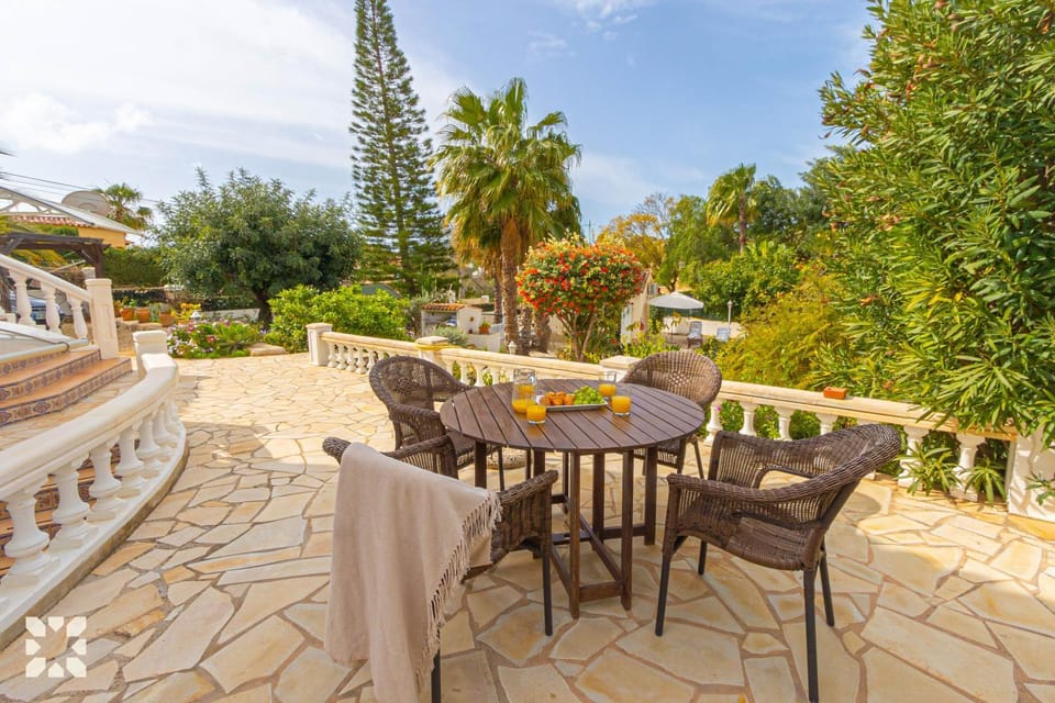 Patio, Spring, Day, Garden, View (from property/room), Balcony/Terrace, Dining area, Garden view