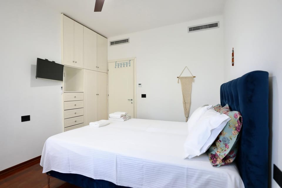 Manolo & Jolie Luxury Villa Hotel in Vlorë County, Albania