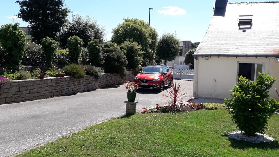 People, Garden, Parking