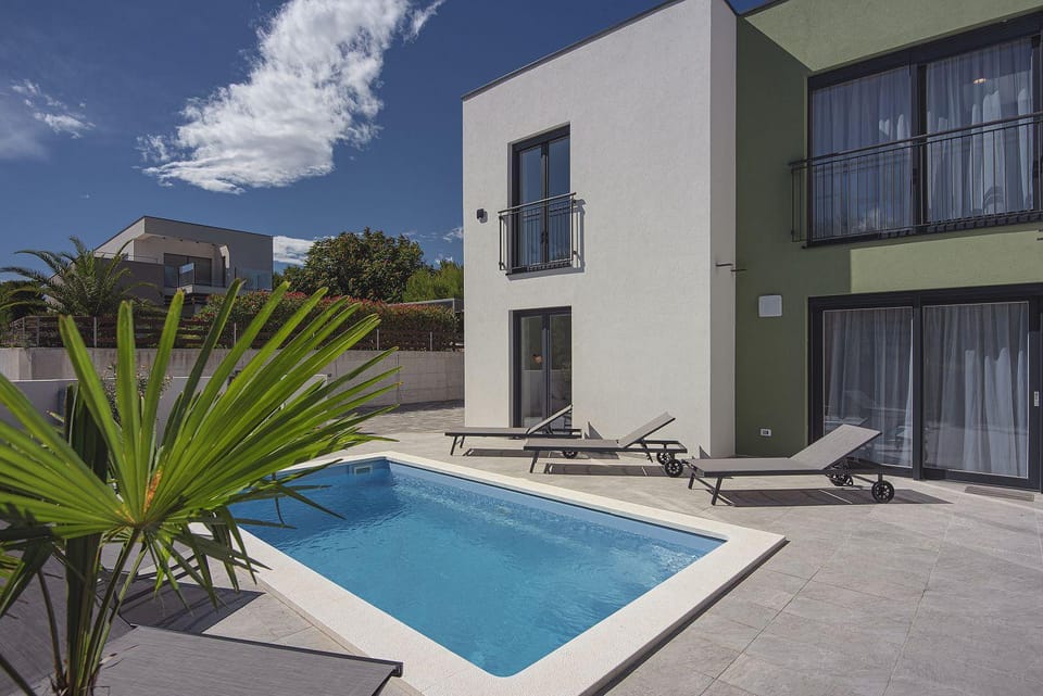 Moderne Villa mit privatem Pool, Sonnenterrasse nur 2 km vom Strand House in Medulin