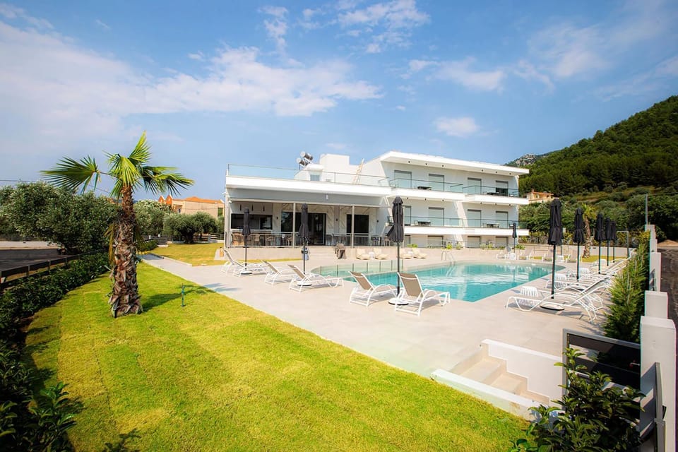 Property building, Swimming pool