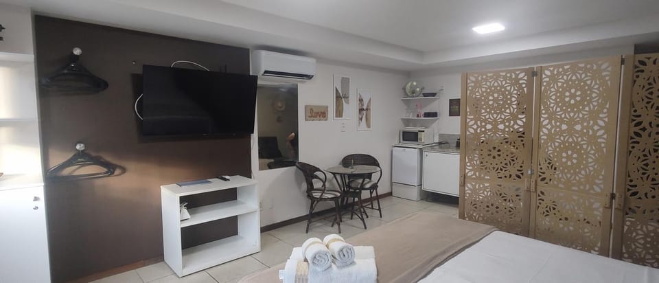 TV and multimedia, Kitchen or kitchenette, Dining area, minibar, wardrobe