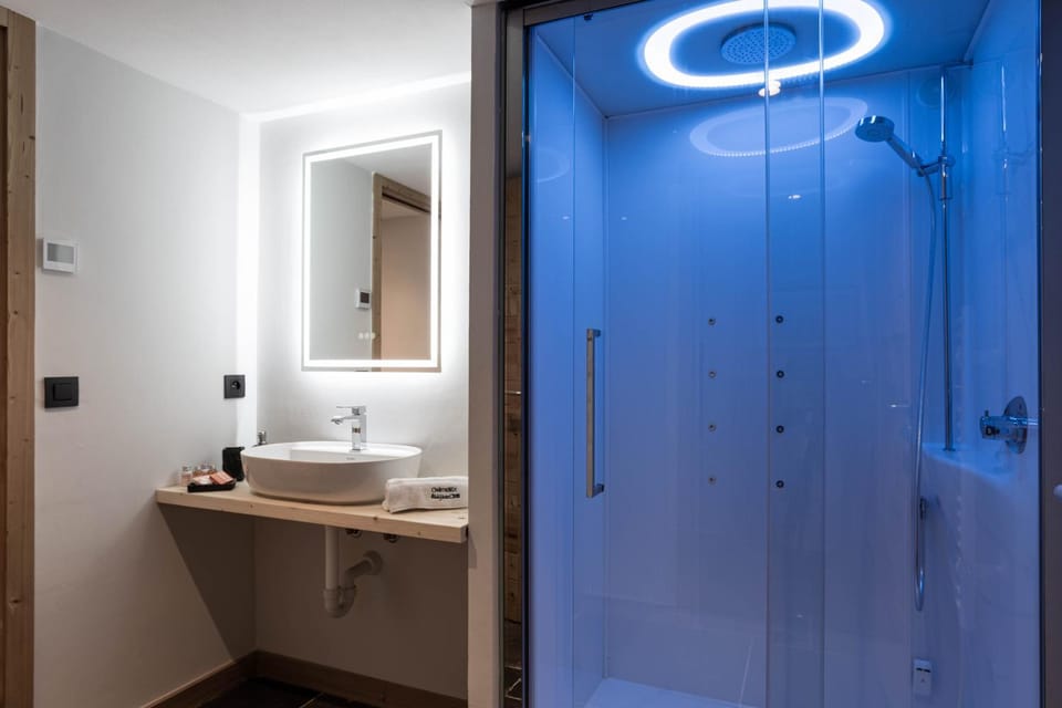 Steam room, Bathroom