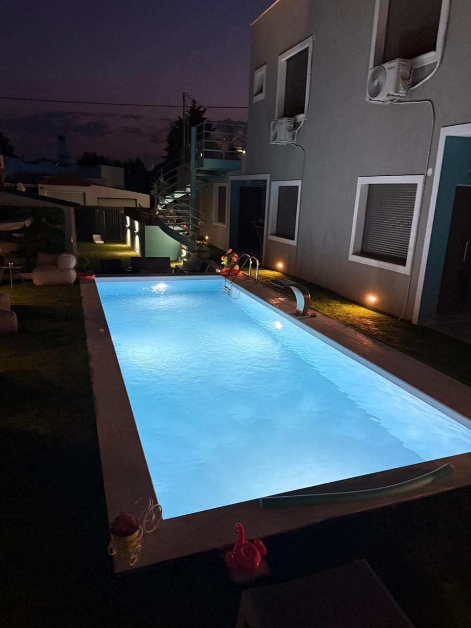 Swimming pool