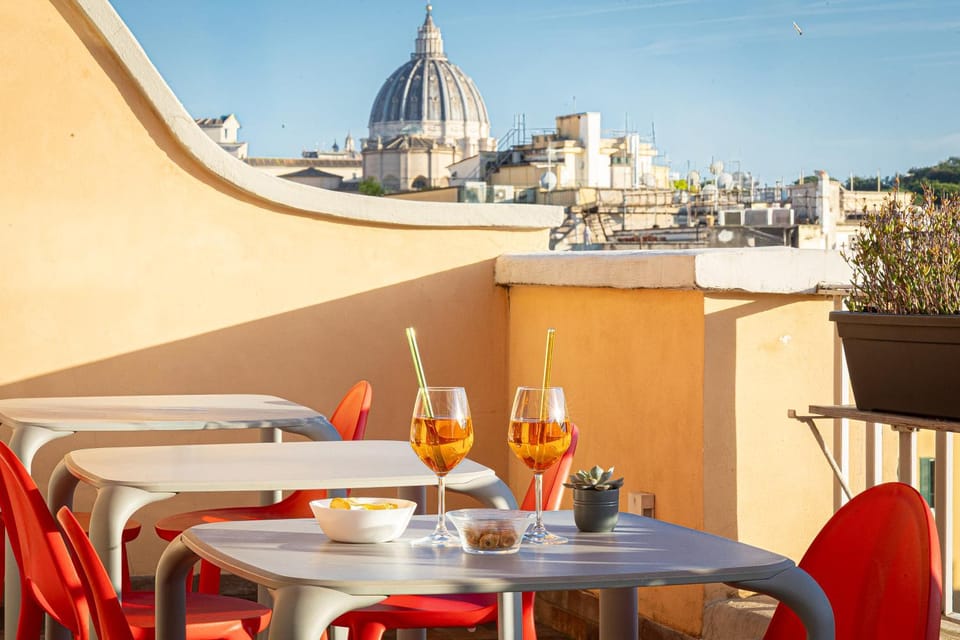 View (from property/room), Balcony/Terrace, City view