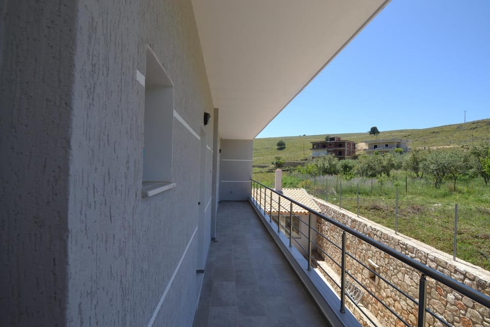 Balcony/Terrace, Garden view