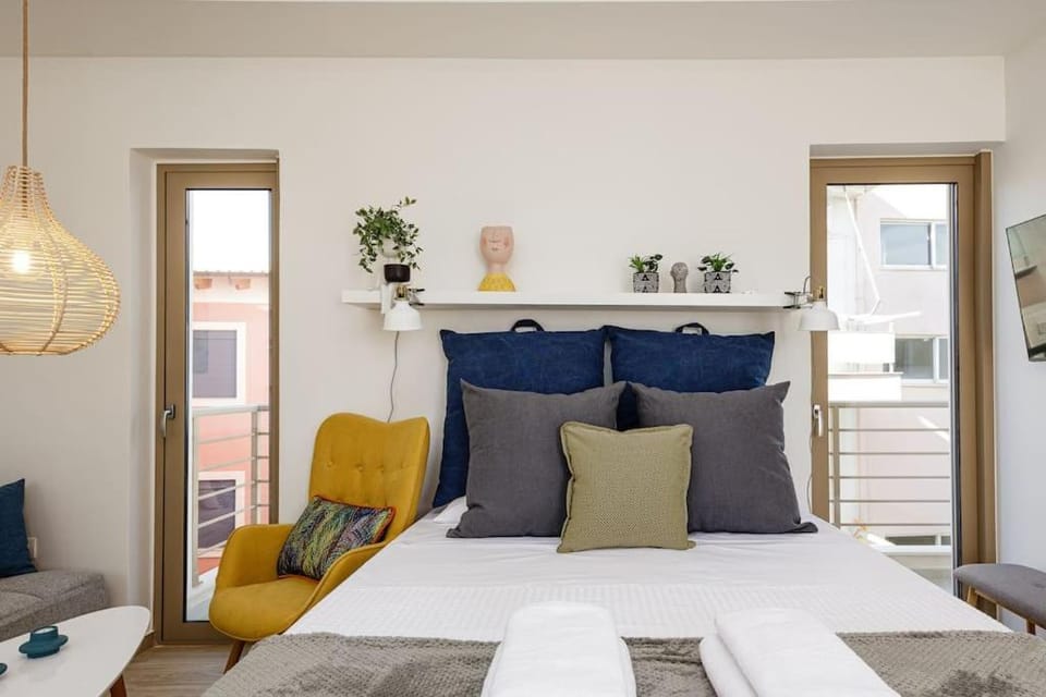 Bed, Photo of the whole room