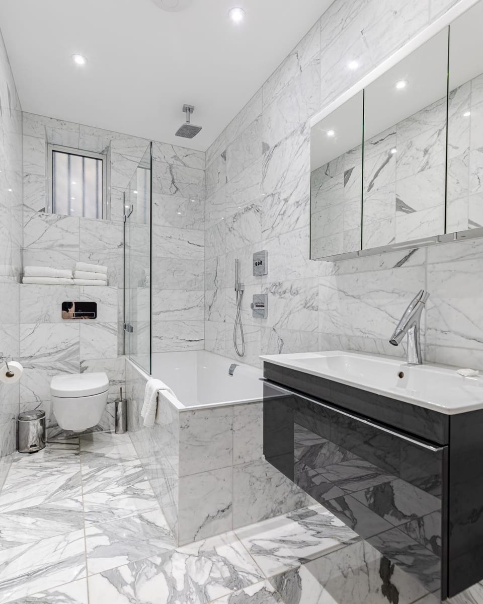 Bathroom, Bath