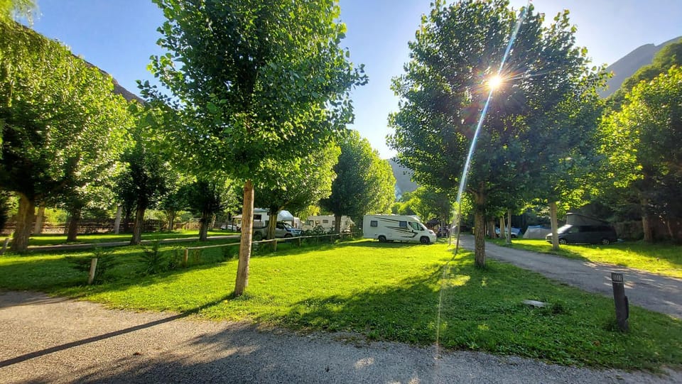 Spring, Natural landscape, Garden, Mountain view
