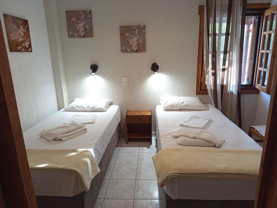 Elsa Stafilos Apartment in Sporades, Greece