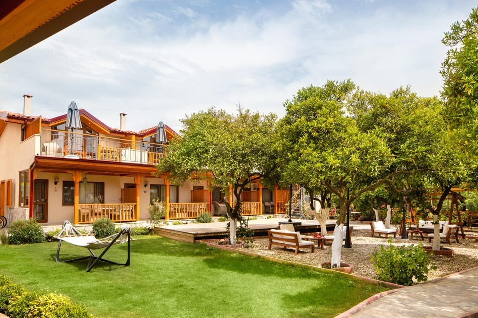 Property building, Garden
