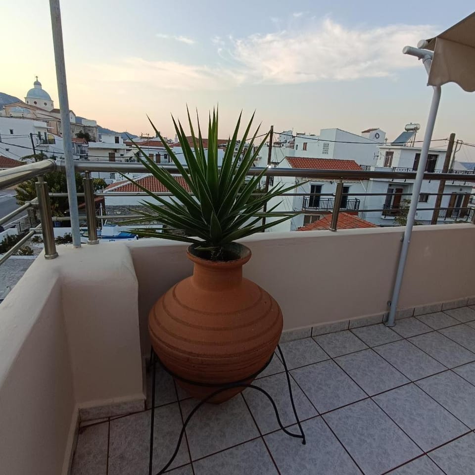 Natural landscape, Balcony/Terrace, Mountain view, Sea view