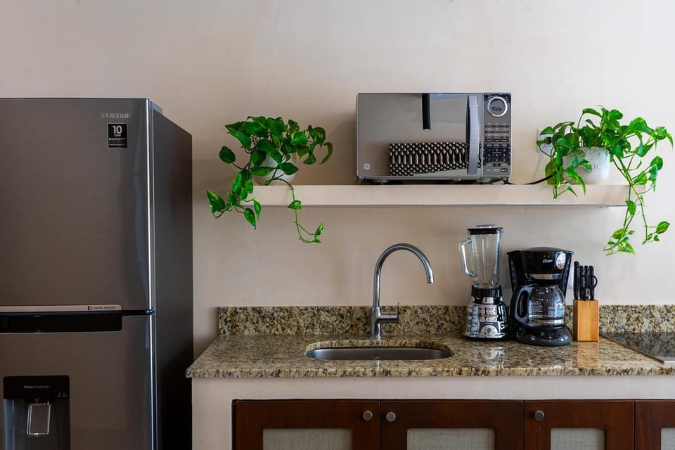 Coffee/tea facilities, Kitchen or kitchenette