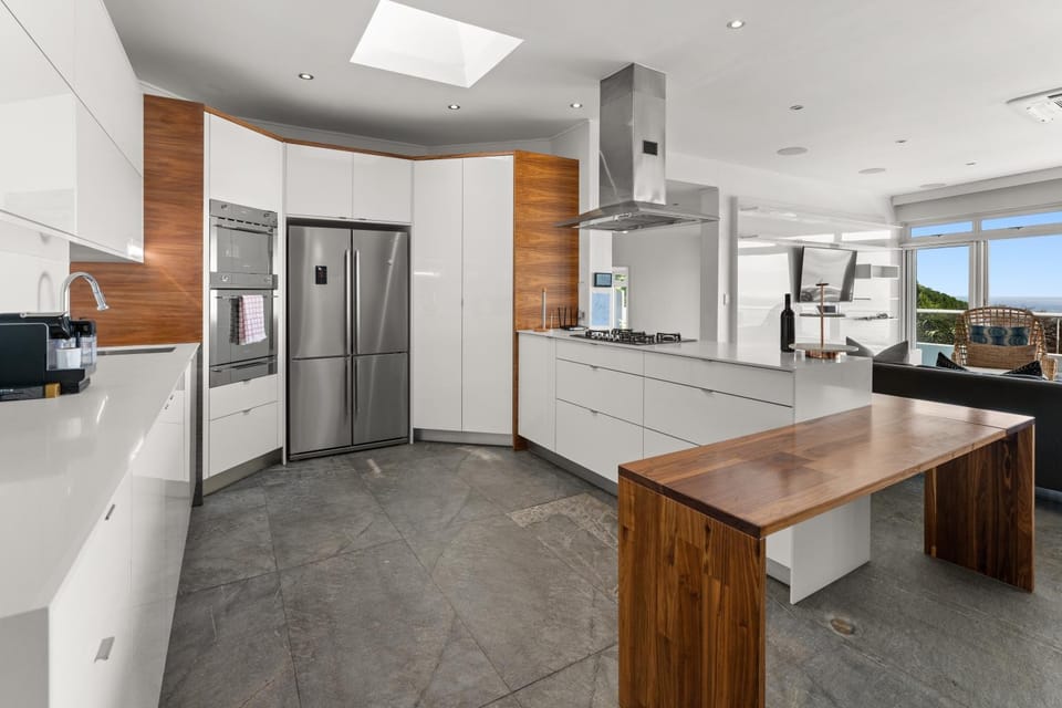 Kitchen or kitchenette, minibar, pet friendly, stove