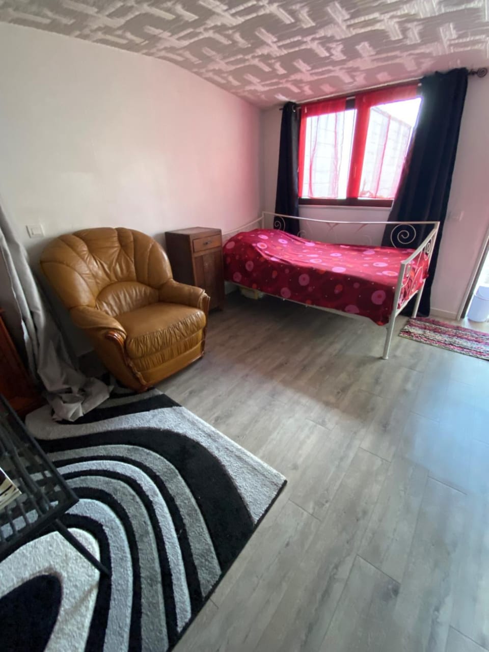 Joli Maison calme 10 Mn de Paris st LAZARE Vacation rental in Île-de-France